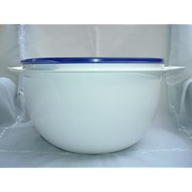 Thatsa Mega Bowl by Tupperware