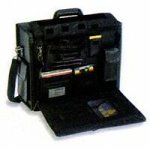 Digitalkameras: Dicota AeroCase Notebook Tasche Koskin schwarz 43x19x36