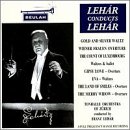 Leh&aacute;r Conducts Leh&aacute;r