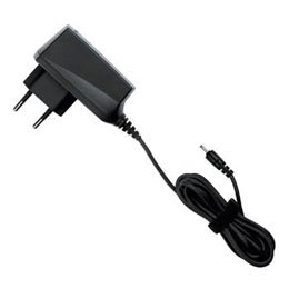 Speicherkarten: Reiselader Ladekabel Nokia 1100 2100 2300 2600 2650 3100 3200 3210 3220 3310 3330 3410 3510 3510i 3650 3660 5100 5110 5130 5140 5210 5510 6100 6110 6130 6020 6230 6260 6630 6670 7260 7610