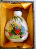 Chinese Enamel Glass Snuff Bottle : Get Along Well with Each Other