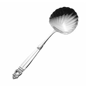International Silver Royal Danish Hostess Helper Shell Berry Spoon by International Silver