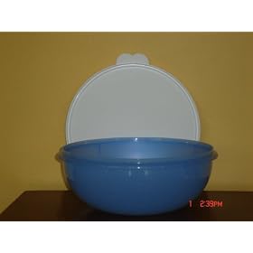 Tupperware Fix-n-mix Bowl 26 Cup Sheer Mixed Berry white by Tupperware