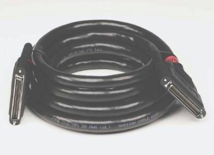 Elektronik und Foto: Adaptec ACK-LVD-3M-CBL KIT