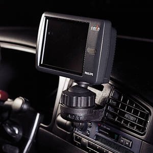 Elektronik und Foto: ARAT Navigationshalterung f�r VW Golf III, Vento ab Bj. 93 bis 97