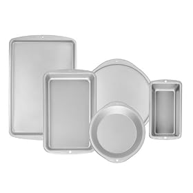 Wilton Recipe Right 5 Piece Bakeware Set by Wilton