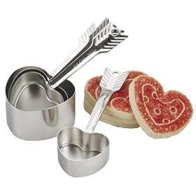 RSVP International HART-4 Heart-Shaped Measuring Cups 4-pc. by International Silver