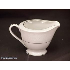 INTERNATIONAL WAKEFIELD 364 CREAMER by 