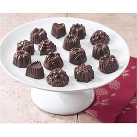 Bundt Tea Cakes and Candies Mold Pan by Nordic Ware