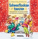 Neue Bewegungshits von Wolfgang Hering und Reinhard Horn f�r drinnen und drau�en, in der Winterzeit von K�rbiskopf bis Karneval � nat�rlich mit vielen passenden Spieltipps und Umsetzungsideen. Alle Lieder gibt es auf der dazugeh�rigen CD mit 70 Min. (!) Spielzeit. Playlist: 1. Der kleine K�rbis (Hering) 2. Der bunte Bl�ttertanz (Hering / Horn) 3. Das Nussorchester (Hering) 4. Auf die Pl�tzchen, fertig, los! (Hering) 5. Guten Morgen, lieber Winter (Hering) 6. Die kleinen Schneewolken (Hering) 7. Der Nordwind und die V�gel (Hering / Horn) 8. Der Winter, der ist da (Hering) 9. Zauberschneeballschlacht (Hering) 10. Schneeflocken tanzen (Hering) 11. Ich bin eine Teekanne (Hering / Horn � trad.) 12. Schlittenfahrn mit einem Affenzahn (Hering / Horn) 13. Winterolympiade am Nordpol (Hering / Horn) 14. Funkelsterne (Hering) 15. Das alte Jahr (Hering / Horn) 16. Matschtag (Hering) 17. Tanzparty 