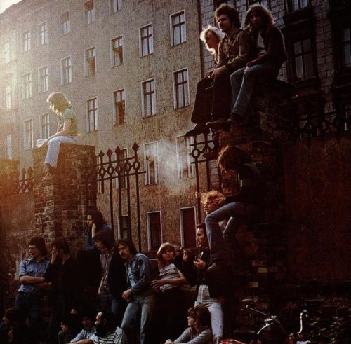 Ton, Steine, Scherben - Wir Sind Im Licht Lyrics - Zortam Music