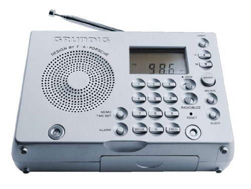 Handys ohne Vertrag: Grundig Yacht-Boy P 2000 Reise-Radio im Porsche-Design silber inkl. Ledertasche