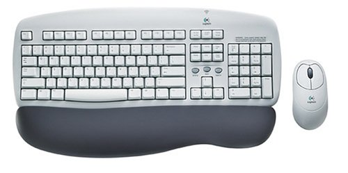 Lautsprecher: Logitech Cordless Desktop (PS/2 und seriell)