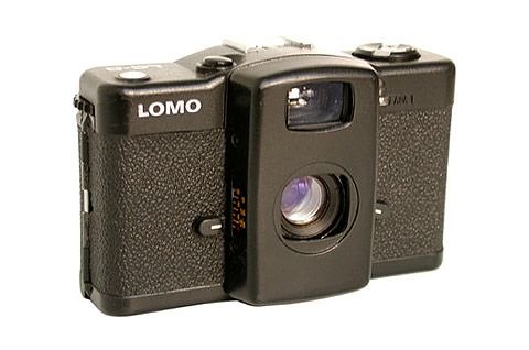 Lautsprecher: Lomo Package Sucherkamera 135 mm Kamera