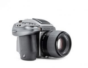 Heimkinosysteme: Hasselblad H 1 Spiegelreflex Rollfilm Kamera