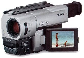 Festplatten: Sony CCD-TRV 77 E Hi 8 analog Camcorder