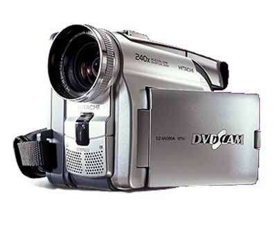 Heimkinosysteme: Hitachi DZ-MV 200 E DVD digital Camcorder
