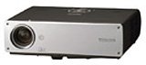 TOSHIBA �v���W�F�N�^�[ TDP-T90A(J) ����c��/����/�X�܌��� ���邳2000���[���� �𑜓xXGA �d��2.8kg