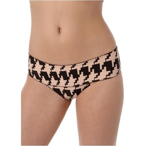 Tonii & Daf Step By Step panel brief