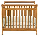 DaVinci Emily Mini Crib - Oak