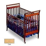 Flat Slat Sleigh Crib Finish: Oak
