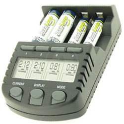 Lautsprecher: LCD-Ladeger�t mit AccuPower AccuLoop AAA Micro LR03